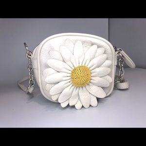 Brighton Dottie White Daisy Crossbody Mini Purse